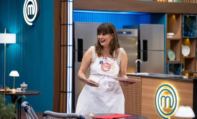 Jurados e participantes do MasterChef na Band