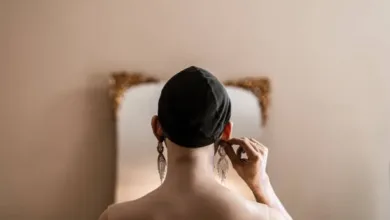 Apresentação de drag queen em universidade