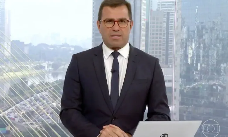 Rodrigo Bocardi durante apresentação